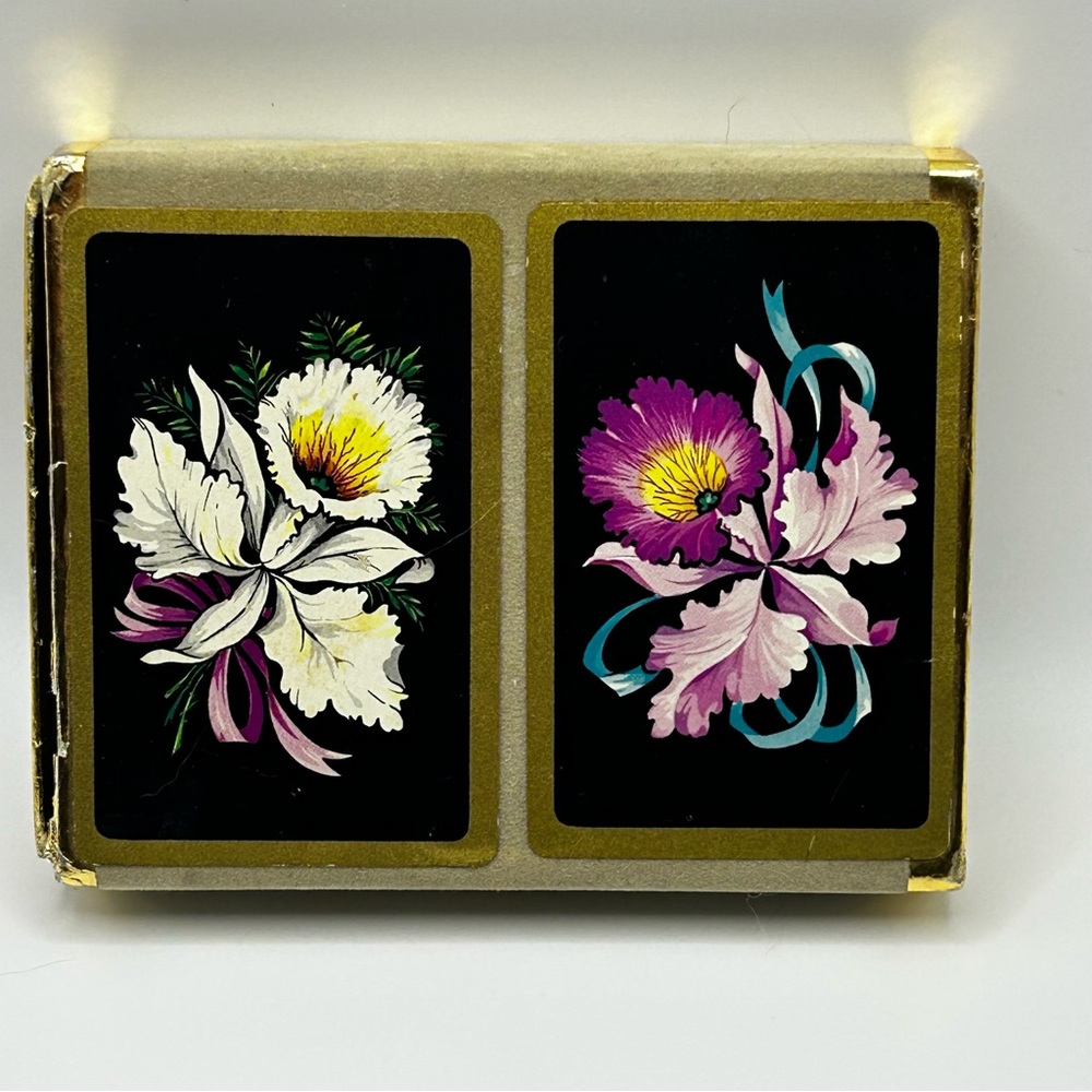 Vintage MCM Duratone Ladies’ Floral Playing Cards Set Velvet Box Purple & White.